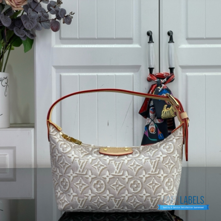 Louis Vuitton Looping MM Shoulder Bag